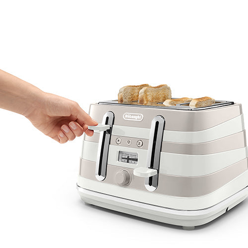 Delonghi Avvolta Class 4 Slice Toaster Graceful White CTAC4003.W