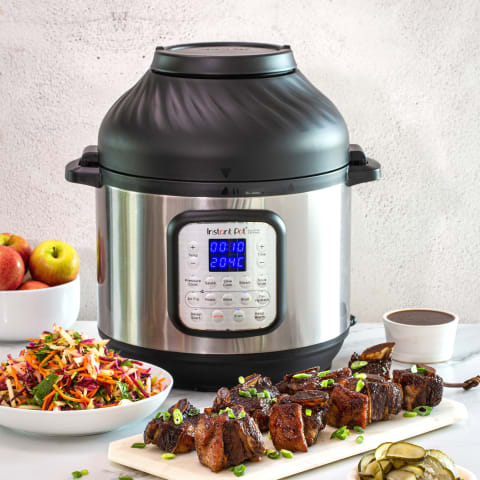 Instant Pot Duo Crisp + Air Fryer 11-in-1 Smart Cooker 6 Litre 140-0036-01-SA